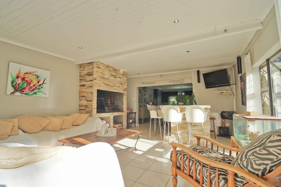 4 Bedroom Property for Sale in Nahoon Valley Park Eastern Cape